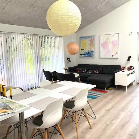 Huset Ved Sen *